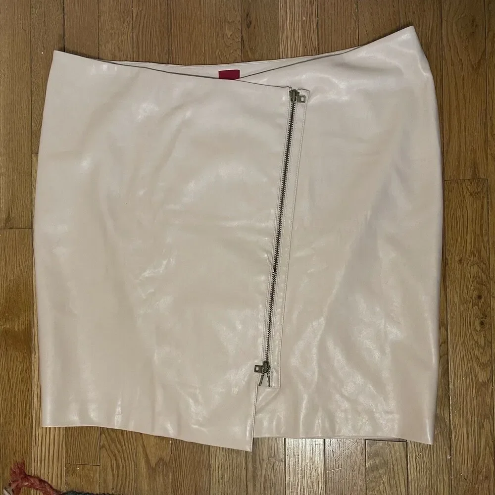 GILI Faux Leather Motorcycle Skirt 24 p QVC BUTTERY SOFT Beige Zipper Close Wrap
